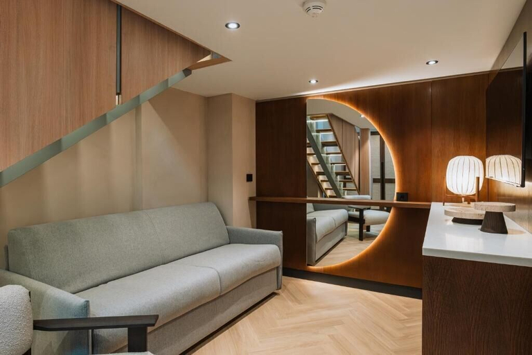 Others 4, Trianon Hotel, Municipiul Bucuresti