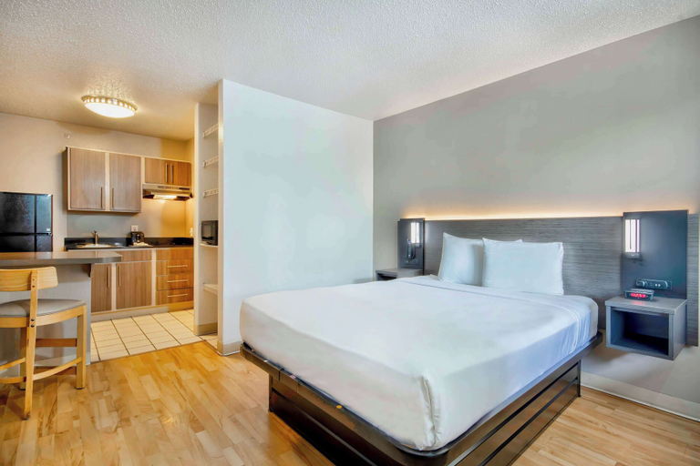 Bedroom 3, Studio 6 Extended Stay - San Antonio, TX - Medical Center, Bexar