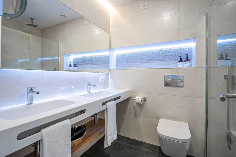 Bathroom 5, THB Gran Bahia Hotel and Apartments, Baleares