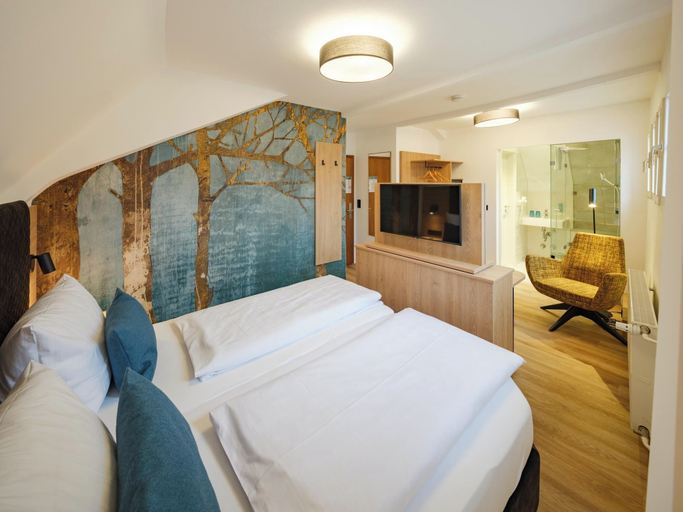 Bedroom 4, Goldener Engel Hotel - Restaurant, Bergstraße
