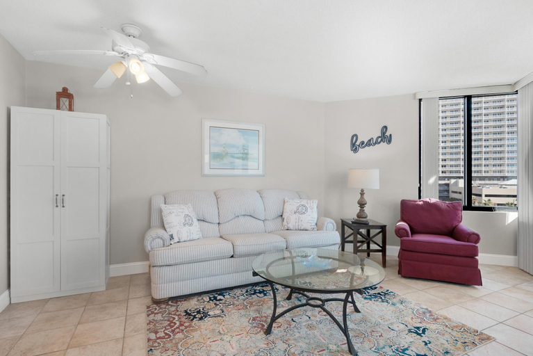 Others 5, Sunbird 601w, Bay