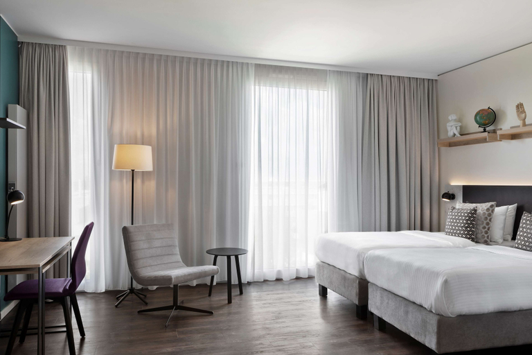 Bedroom 4, Stellaris Apartment Hotel, München