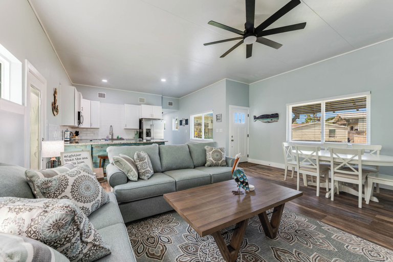 Others 4, Chillin at the Beach by Silver Sands Vacation Rentals, Nueces