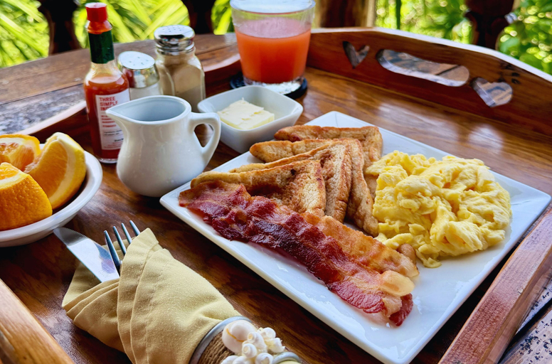 Food & Drinks 4, Palau Carolines Resort