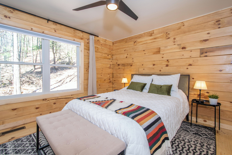 Bedroom 2, Camp Wondermore by Taylor Made Deep Creek, Garrett
