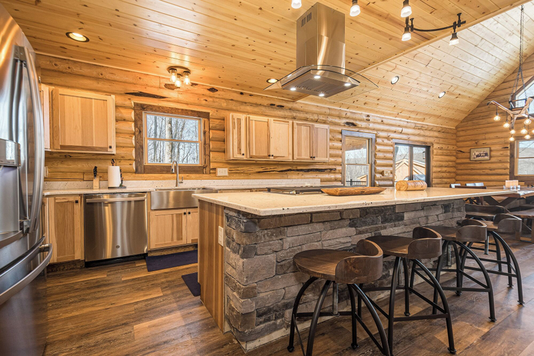 Food & Drinks 4, Honey Bear Hideaway by Taylor Made Deep Creek, Garrett