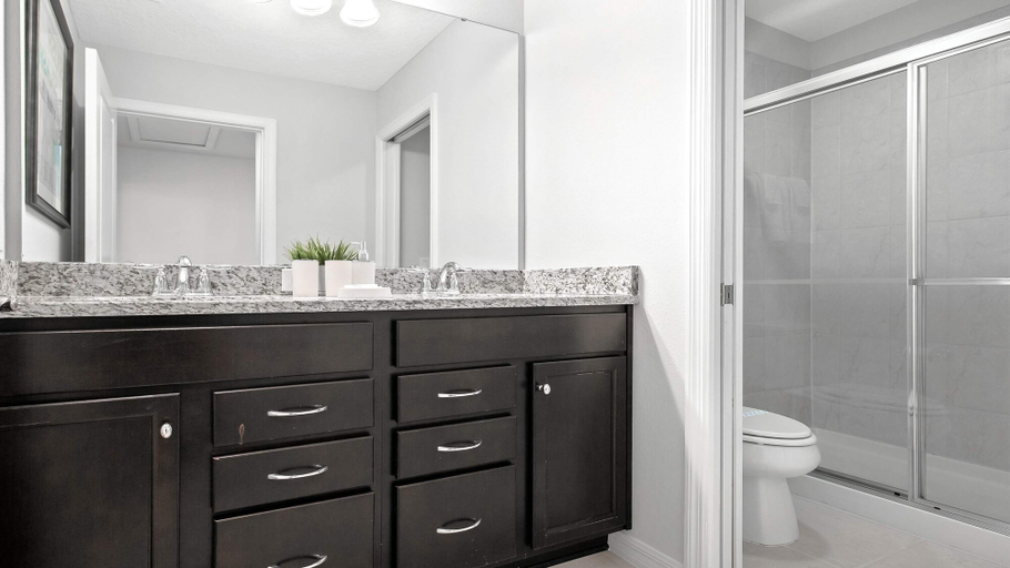 Bathroom 3, Windsor Island Luxe Villa w/ Pool/spa Near Disney, Polk