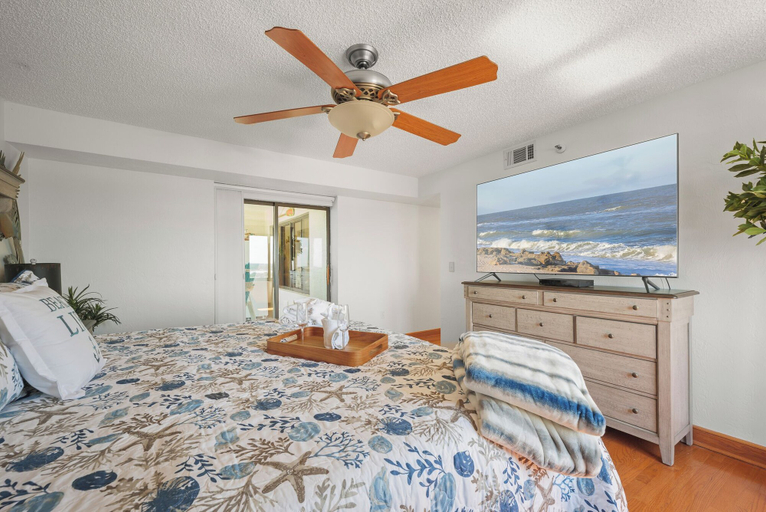 Bedroom 3, Oceanfront Penthouse #11B by Distinctive Beach Rentals, Volusia