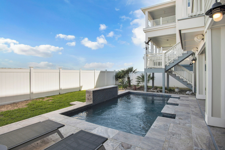 Sport & Beauty, It'll Do by Silver Sands Vacation Rentals, Nueces