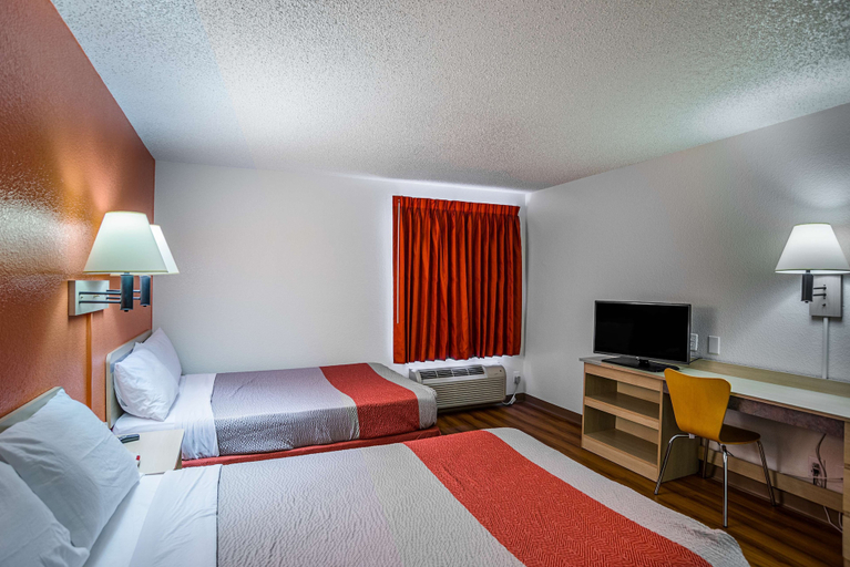 Bedroom 3, Motel 6 Tucson, AZ - North, Pima
