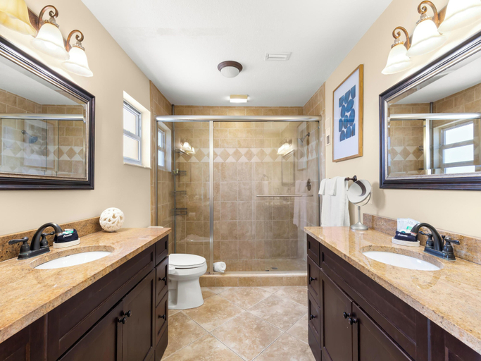 Bathroom 3, Sea Breeze 708 by Distinctive Beach Rentals, Pinellas