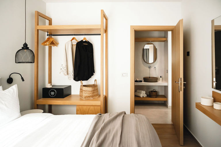 Bedroom 3, Batis Aero Beachfront Wellbeing Hotel, Crete