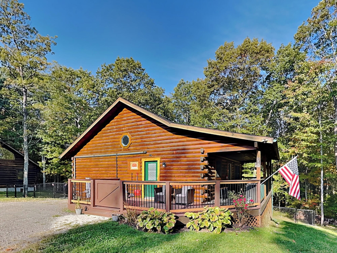 Exterior & Views 1, Bear Paws by Taylor Made Deep Creek, Garrett