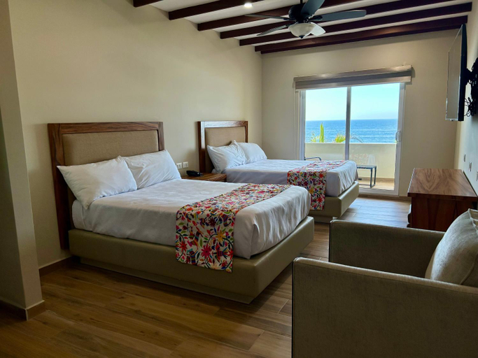 Bedroom 2, Dmytri's Original La Fonda Restaurant & Hotel, Tijuana
