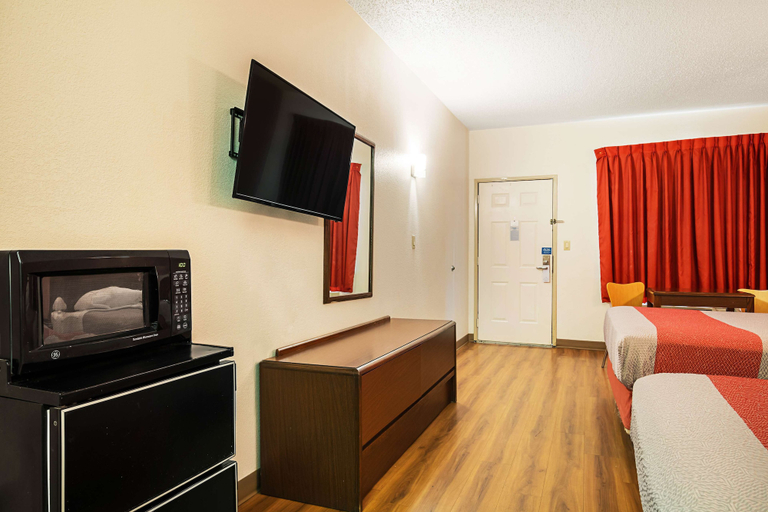 Others 5, Motel 6 Covington, Tipton