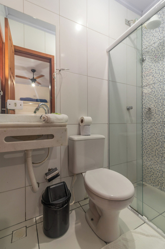 Bathroom 3, Pousada Mar Azul, Parati