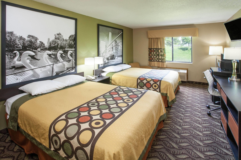 Bedroom 3, Super 8 by Wyndham Dwight, Grundy