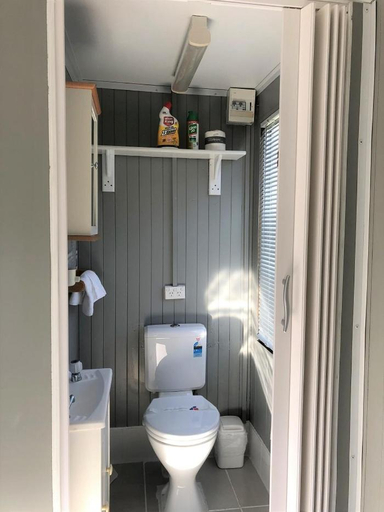 Bathroom 2, Shellharbour Holiday Village, Shellharbour