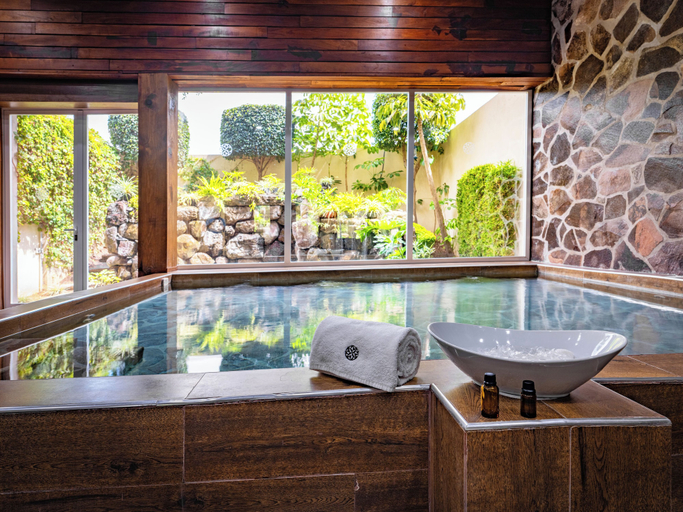 Bathroom 4, Galeria Plaza Irapuato, Irapuato