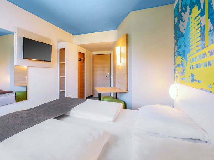 Bedroom 3, B&B Hotel Stuttgart-City, Stuttgart