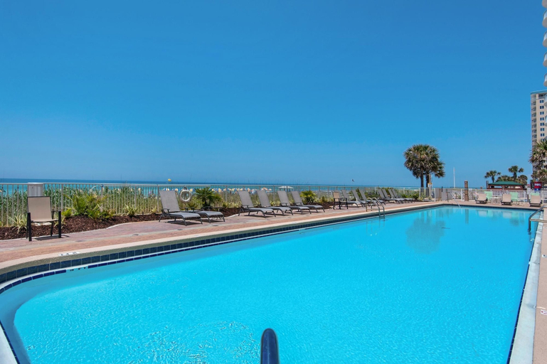 Sport & Beauty 2, Twin Palms 1401, Bay