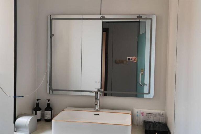 Bathroom 3, Xingfujiudian, Chongqing