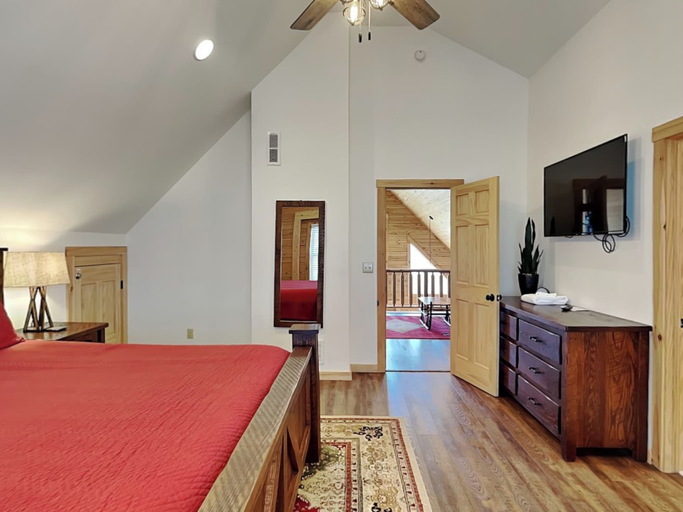 Bedroom 3, Moonlight Ridge by Taylor Made Deep Creek, Garrett