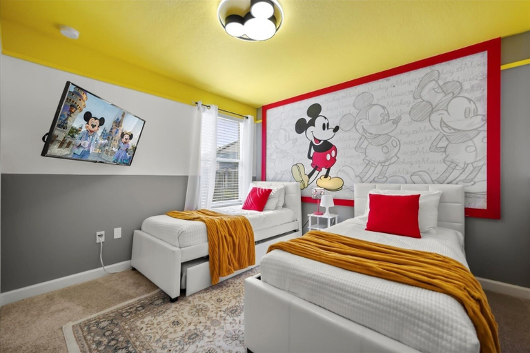 Bedroom 3, Champions Gate Oasis: Private Pool & Arcade Fun! 6 Bedroom Villa by RedAwning, Osceola