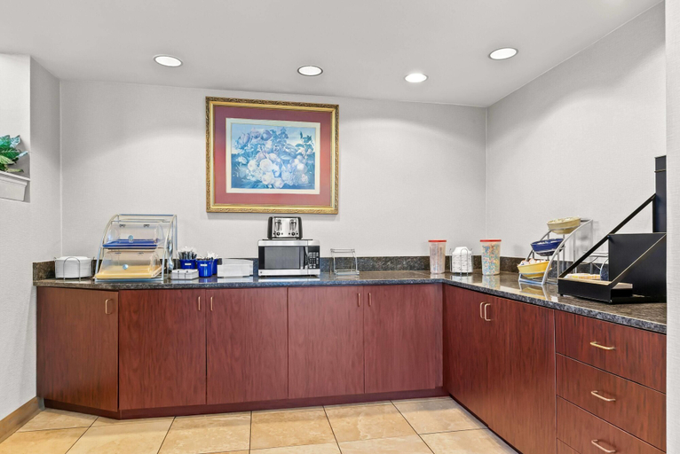 Others 5, Days Inn by Wyndham Saint Pauls, Robeson