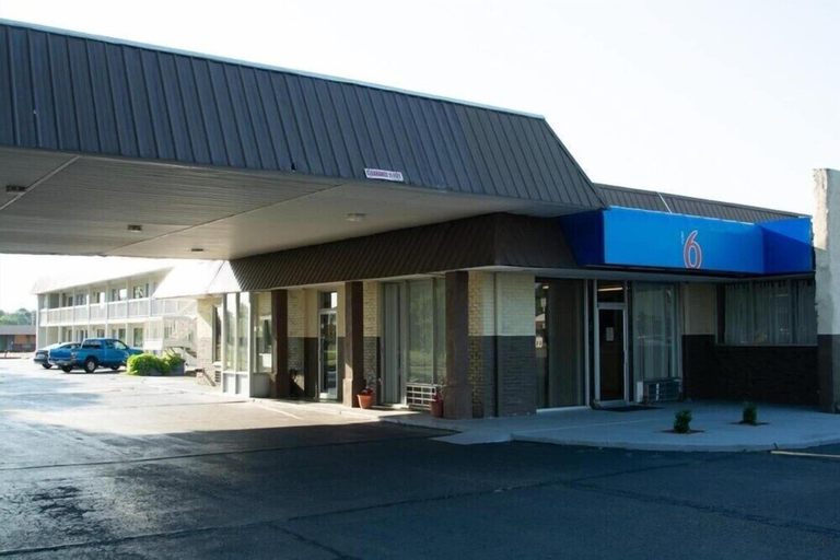 Exterior & Views 2, Motel 6 Brinkley, AR, Monroe