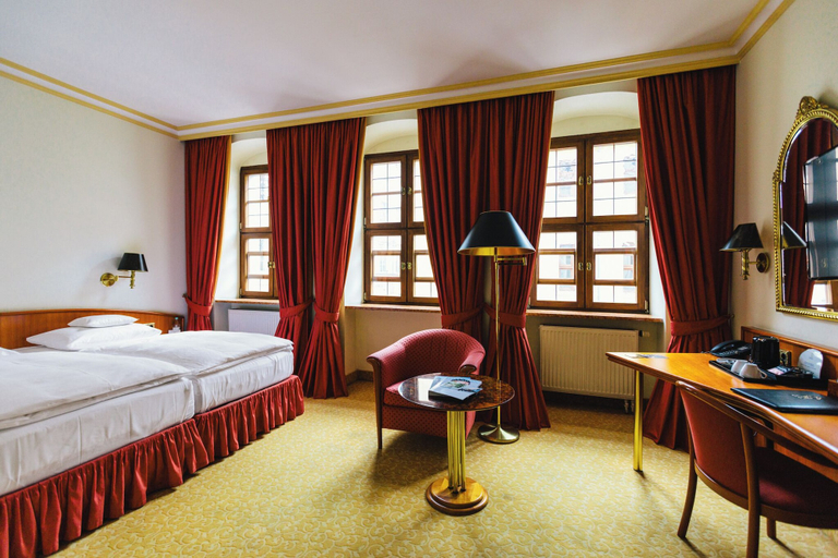 Bedroom 2, Romantik Hotel Bülow Residenz, Dresden