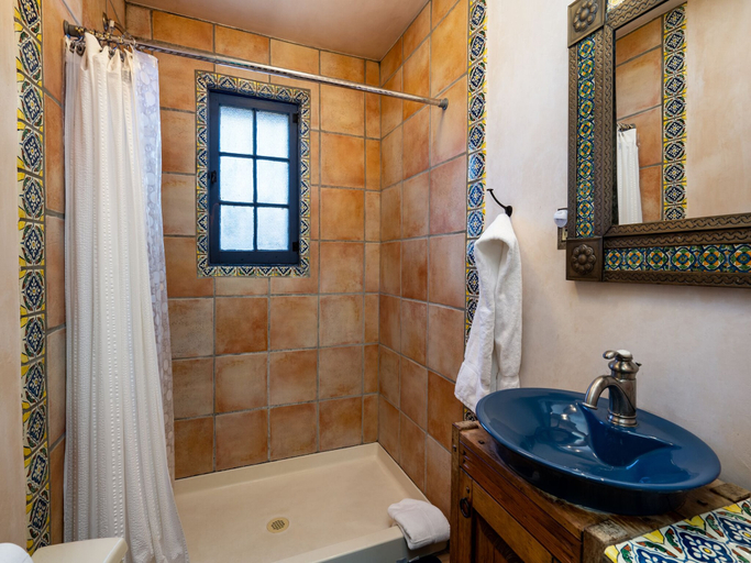 Bathroom 4, La Vida Buena by Kokopelli Property Management, Santa Fe