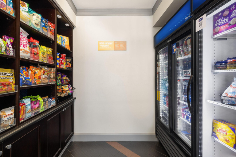 Food & Drinks 5, Hampton Inn & Suites Baton Rouge Downtown, East Baton Rouge