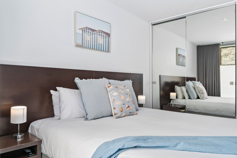 Bedroom 3, The Dolphin Apartments, Colac-Otway - South