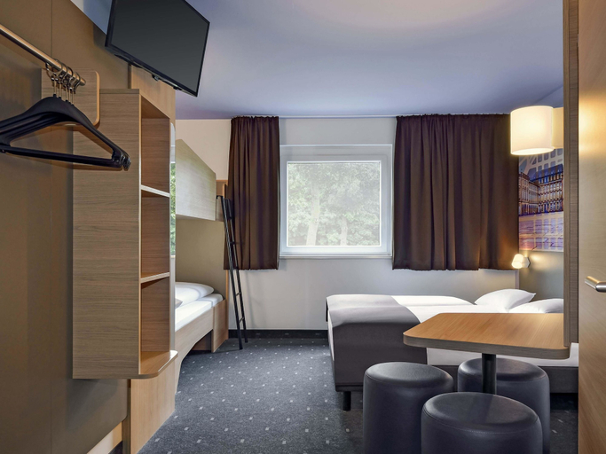 Bedroom 4, B&B Hotel Mannheim-Neuostheim, Mannheim