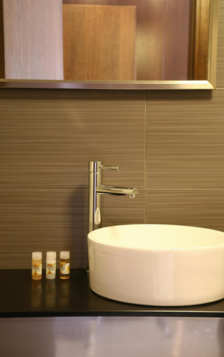 Bathroom 5, Golden Beach Hotel, Crete