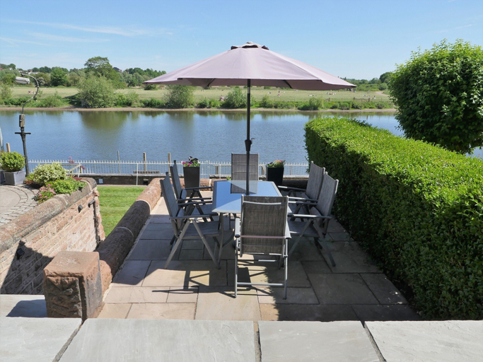 Sport & Beauty 2, Rondeva, Cheshire West and Chester