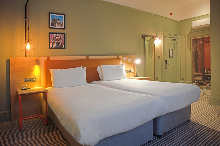 Bedroom 3, Bristol Grand Hotel By Sunday, Bristol
