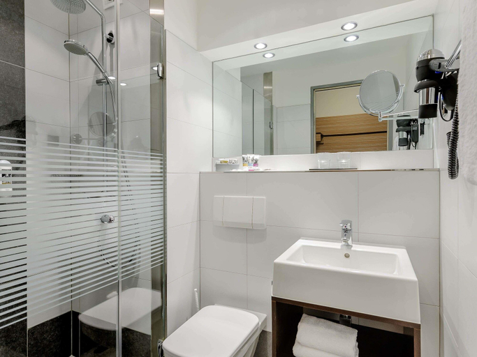 Bathroom 5, Mercure Hotel Stuttgart Gerlingen, Ludwigsburg