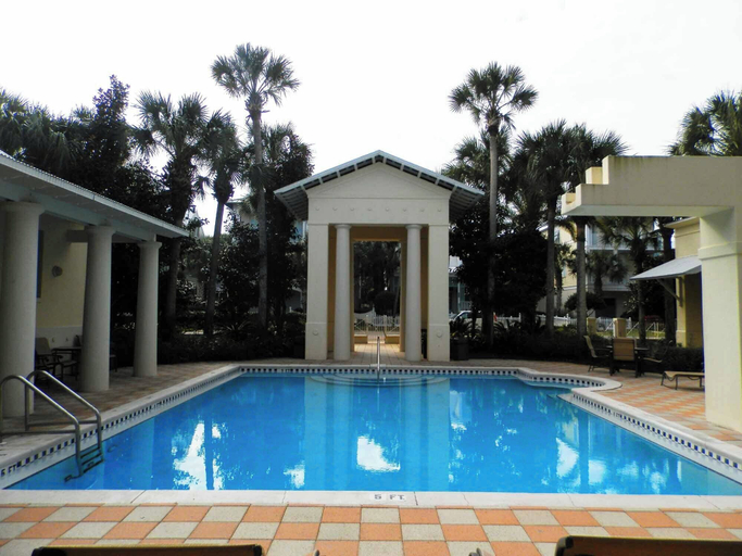 Sport & Beauty 5, A Garden Cottage by Southern Vacation Rentals, Walton
