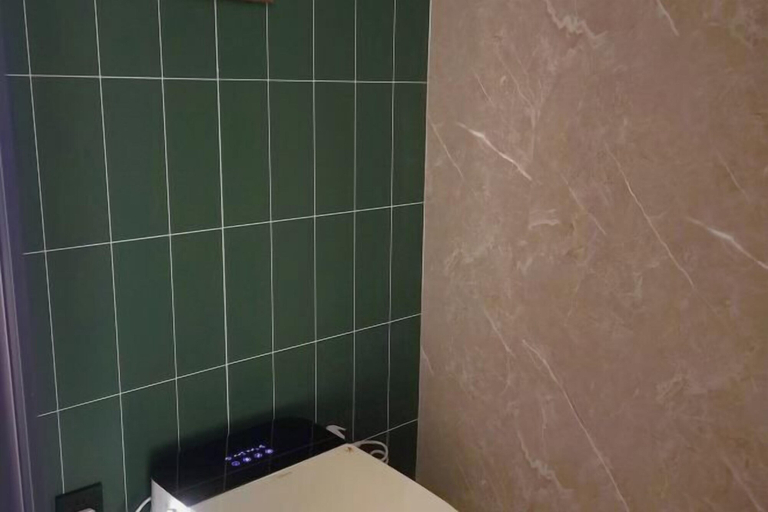 Bathroom 5, Xin Da Xin Hotel, Chongzuo