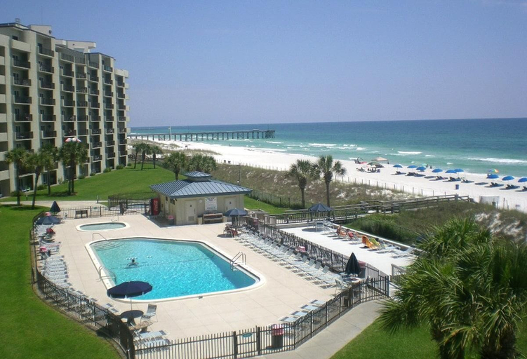 Sport & Beauty 2, Moonspinner 211b - PCB East, Bay