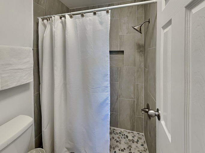 Bathroom 4, Canvas Palms by Ryson Vacation Rentals, Galveston