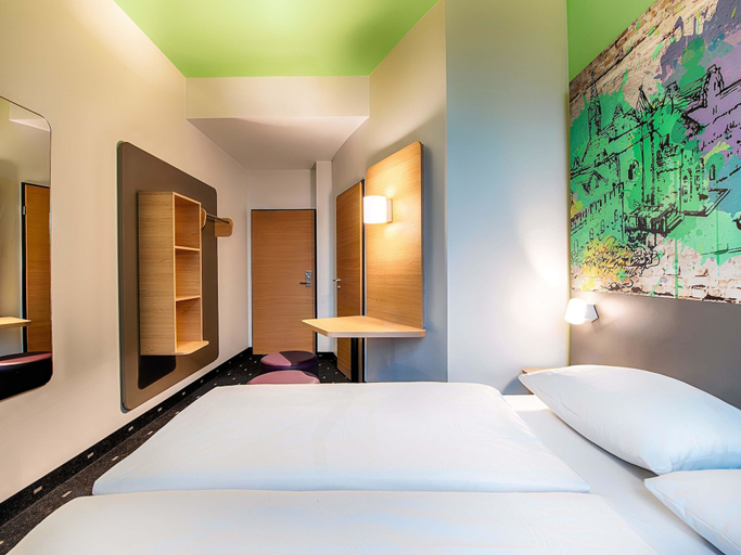 Bedroom 4, B&B Hotel Kassel-City, Kassel