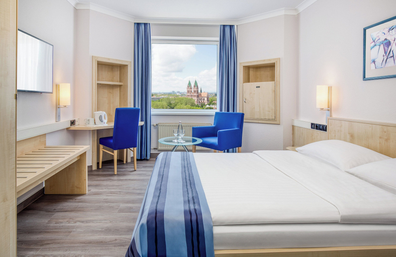 Bedroom 5, Hotel Freiburg City Center by Leonardo Hotels, Freiburg im Breisgau