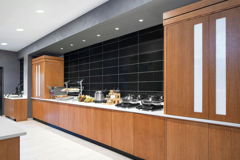 Food & Drinks 5, SpringHill Suites by Marriott Pigeon Forge, Sevier