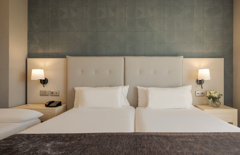 Bedroom 3, Hotel ILUNION Pio XII, Madrid
