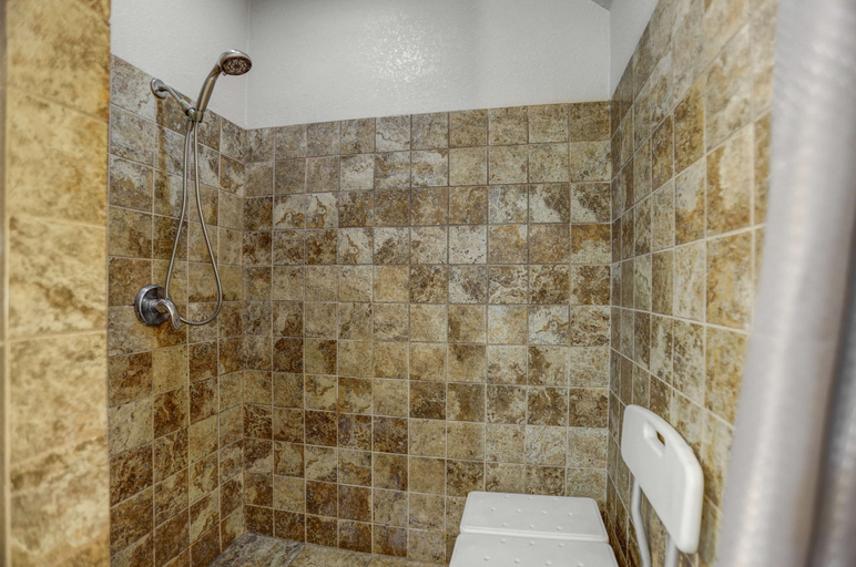 Bathroom 5, Motel 6 Fresno, CA - Belmont Ave, Fresno