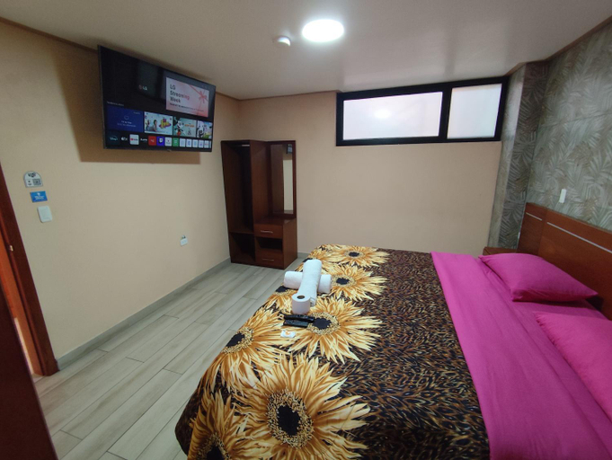Bedroom 5, Hostal California AC-DC, Baños