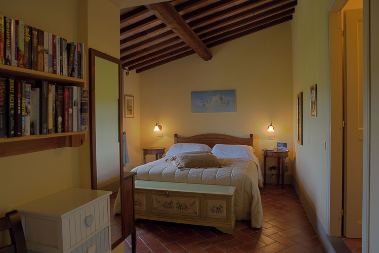 Bedroom 3, Borgo Di Colleoli Resort, Pisa
